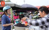 [ẢNH] Xem người Hà Nội đi chợ ăn Tết 